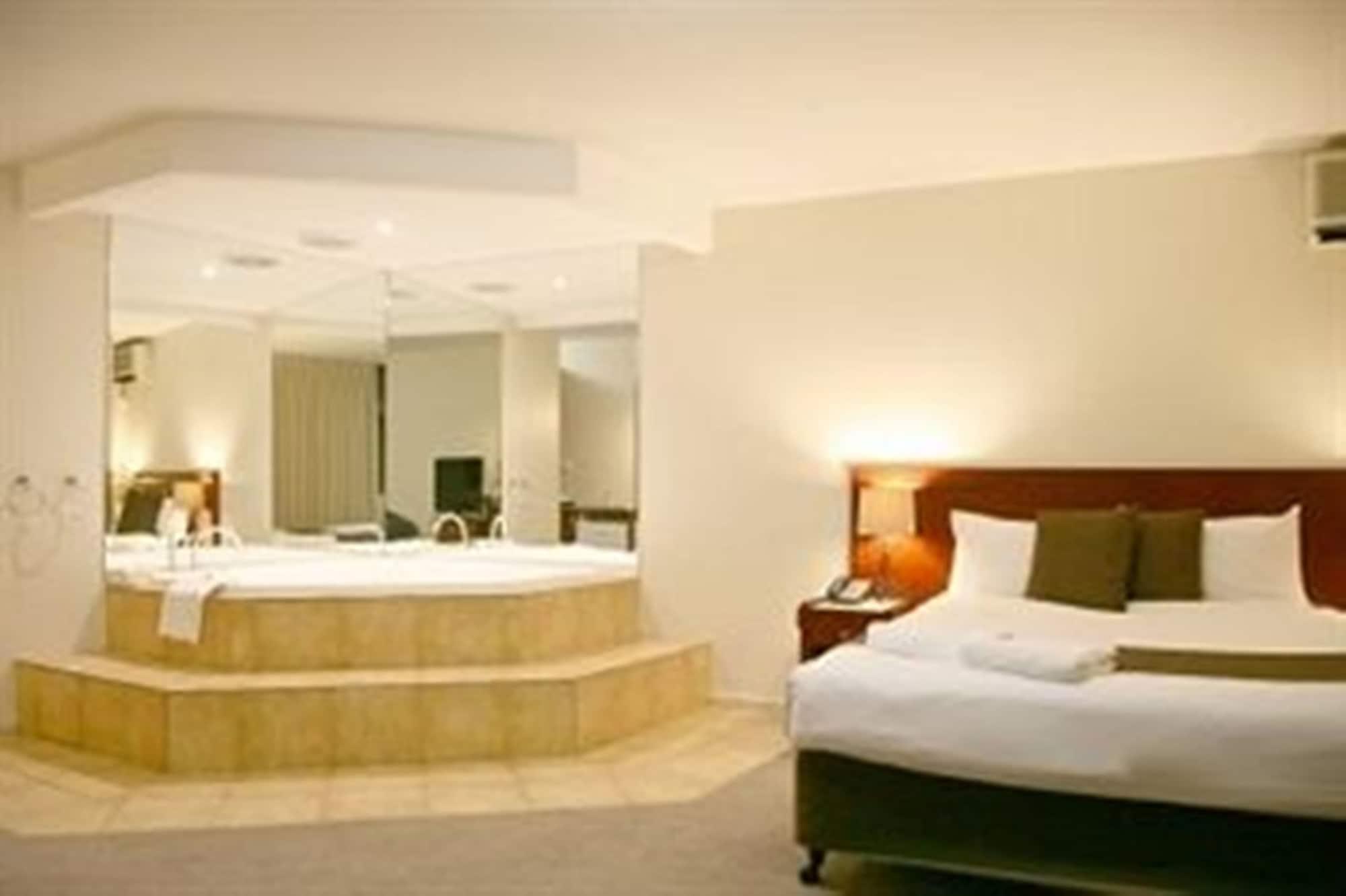 City Park Hotel Мельбурн Екстер'єр фото